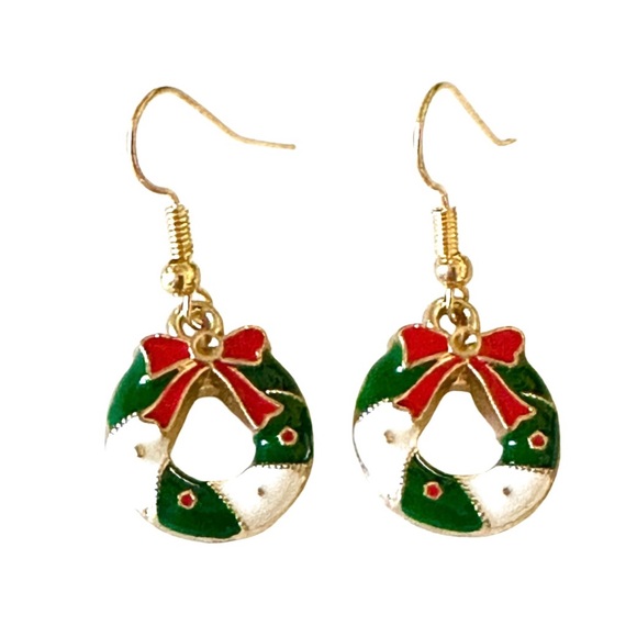 ⭐️ 5 for $25 Holiday Festive Christmas Wreath Earrings Gold Tone - Picture 2 of 8
